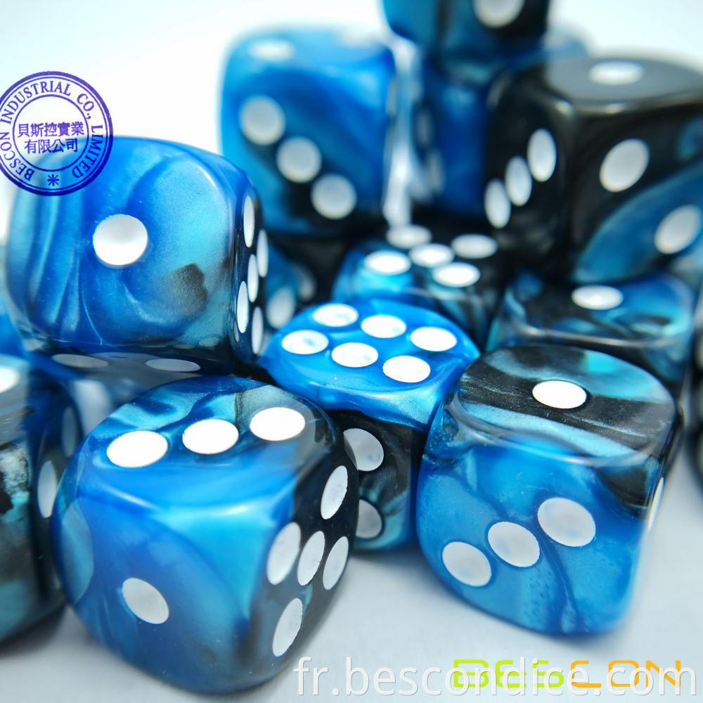 Gemini Small Token Dice Loyalty Dice 9